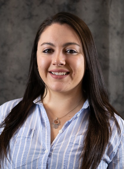 A headshot of Lauren Schifter