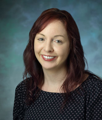 Amie Bettencourt headshot.