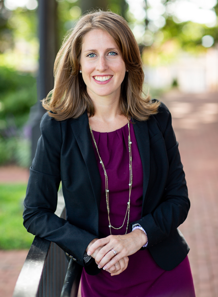 Emily Arneson headshot