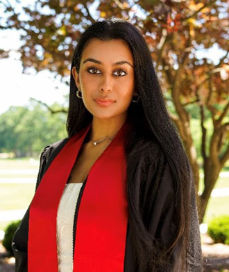 Neha Banerji headshot