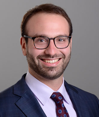 Nadav Weinstock headshot.