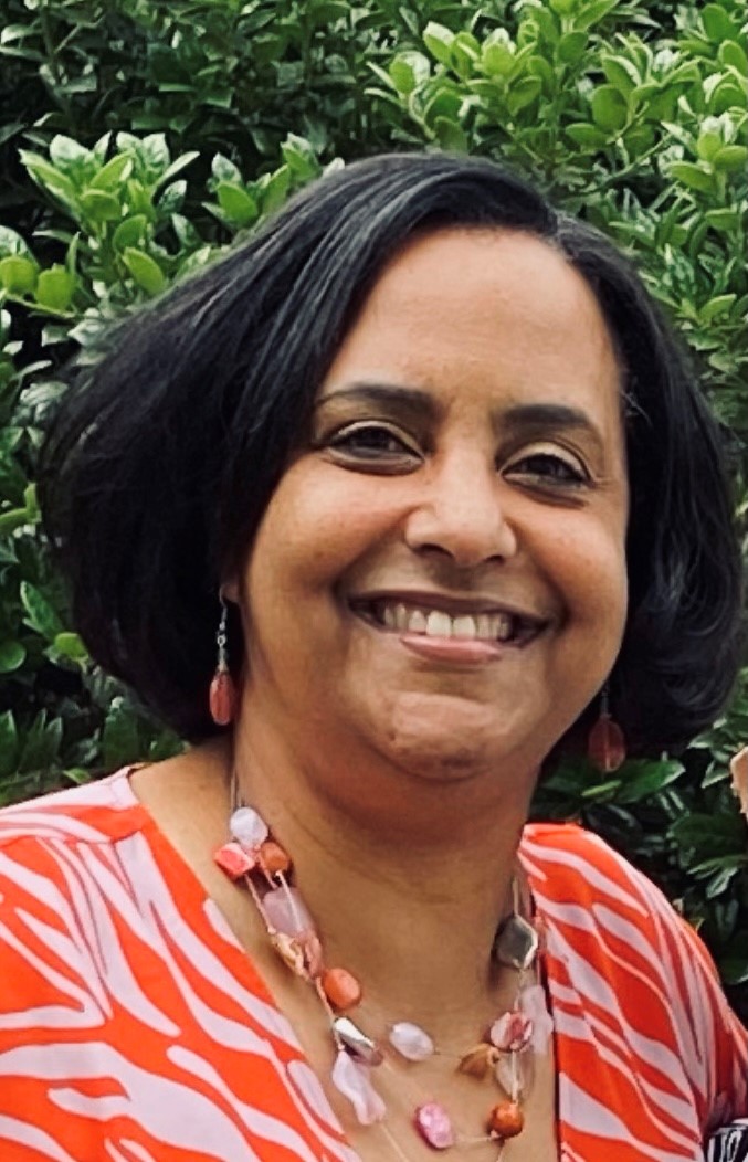 Dr. Erin Drew headshot.