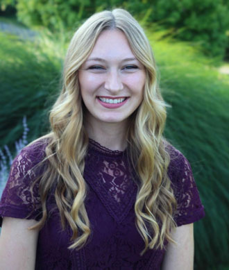 Alexandria Thielmeyer headshot.