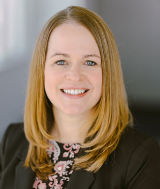 Caitlin Thompson headshot.