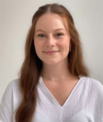 Claire Peterson headshot.