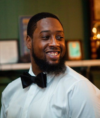 Darius Sanders headshot.