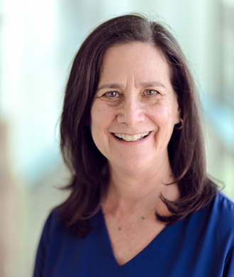 Stacy Merenstein headshot.