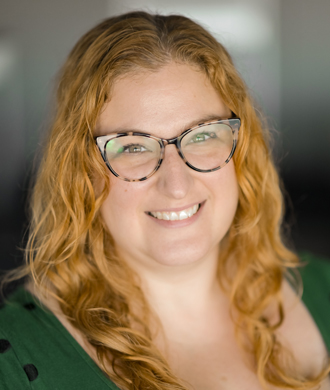 Leanne Estabrook headshot.