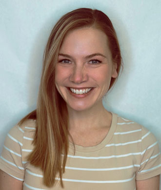 Alison Ash headshot.
