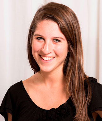 Natalie Schmitt headshot.