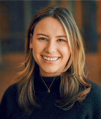 Jennifer Del Re headshot.