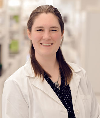 Emma Easter headshot