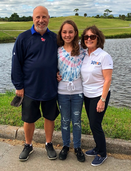 Mitch and Jeanette Ribak with their granddaughter, Lola.