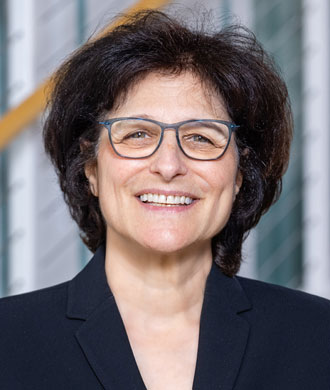 Deborah Gross headshot.