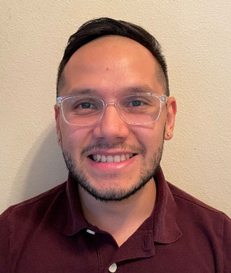 Elias Loria headshot
