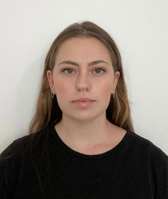 Elizabeth Linton headshot.