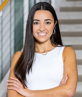 Mina Kazemi headshot.