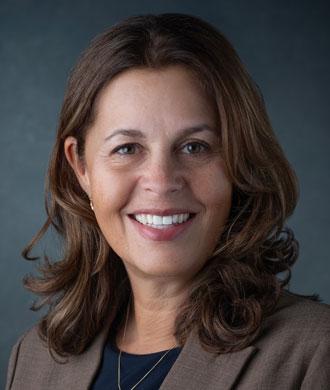 Beth Slomine headshot.