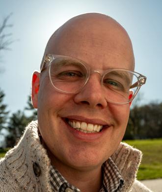 Luke Kalb headshot