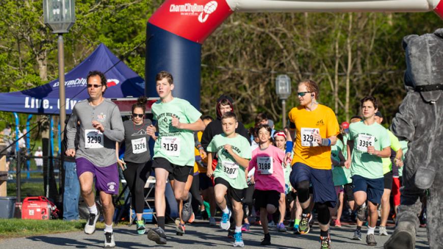 Participants running at the 2019 ROAR for Kids event